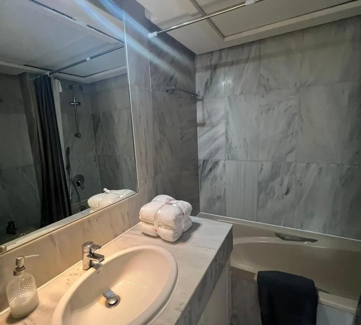 Marbella Center Beachfront Apartment For Vacation