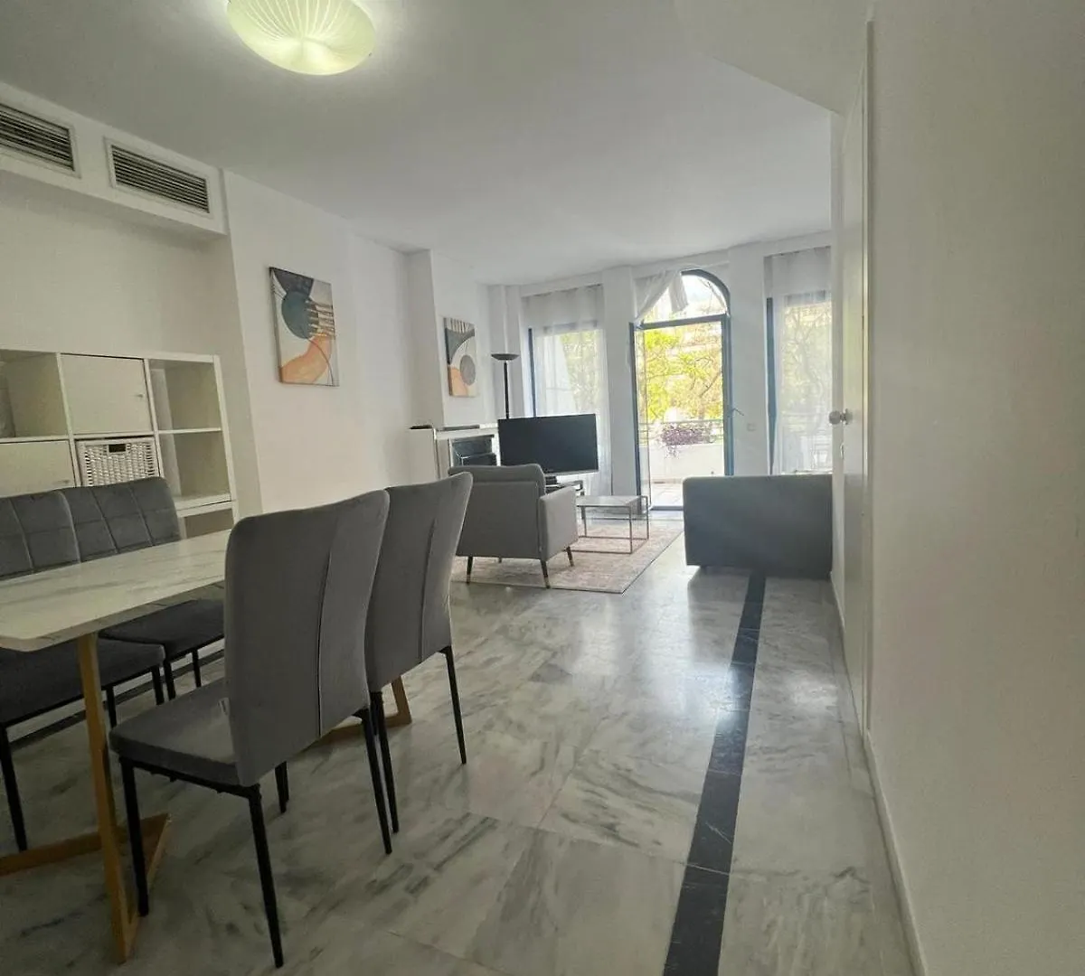 Marbella Center Beachfront Apartment For Vacation