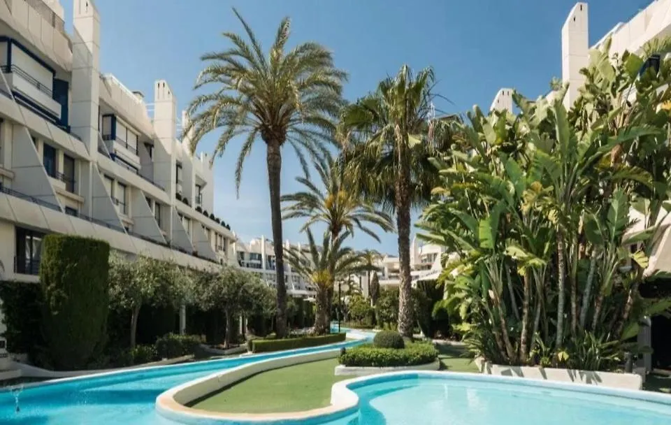 Marbella Center Beachfront Apartment For Vacation