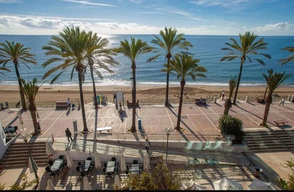 Marbella Center Beachfront Apartment For Vacation